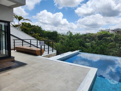 Luxuoso Sobrado com Vista Panorâmica – Condomínio Resedás