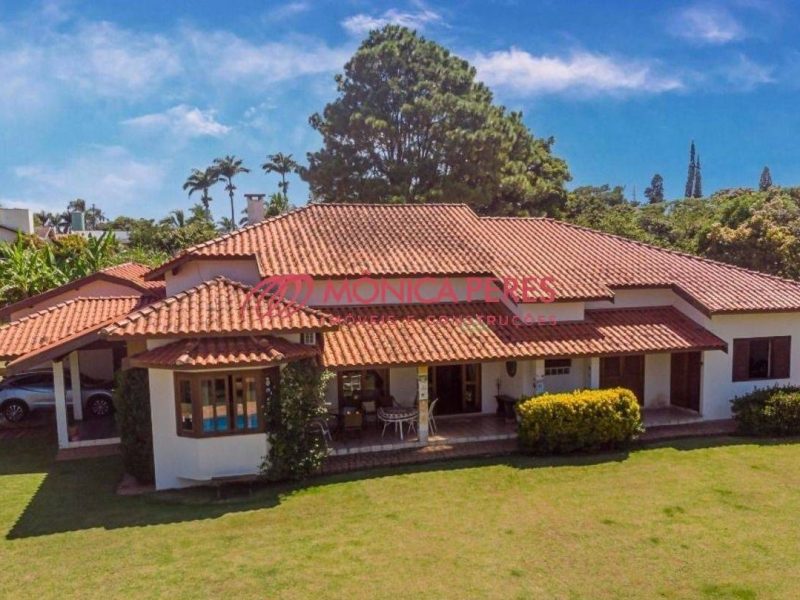 Casa de Luxo à Venda: Seu Refúgio em Itu com Vista Deslumbrante