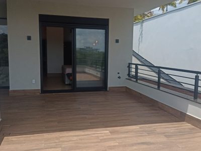 Luxuoso Sobrado com Vista Panorâmica – Condomínio Resedás